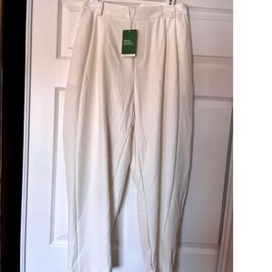 Halara High Waisted Pleated Tapered Trousers Cream Off White Size M NWT
